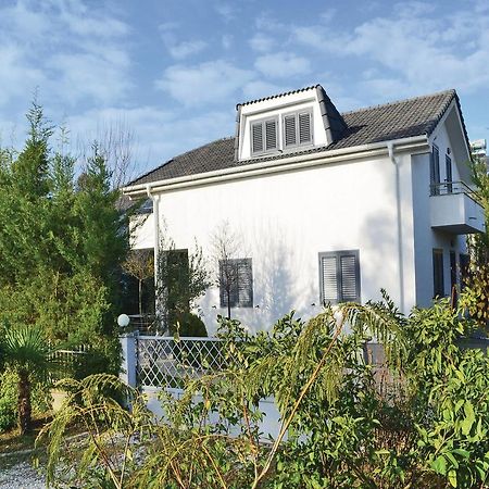 Holiday Home Pishat E Buta 28 Golem  Exterior photo
