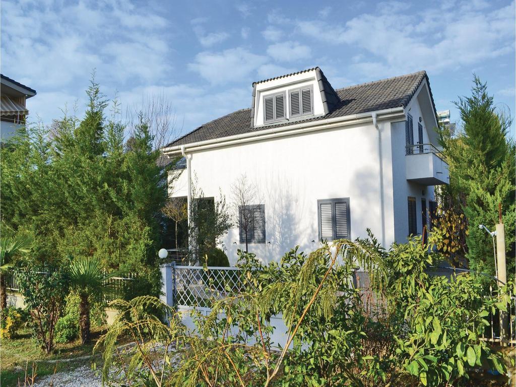 Holiday Home Pishat E Buta 28 Golem  Exterior photo